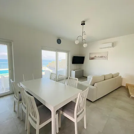 فيلة Stunning Sea View *
